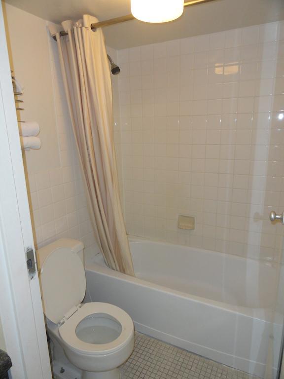 Grand Rapids Inn Wyoming Quarto foto